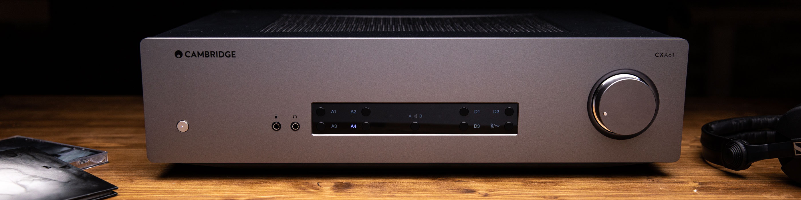 Cambridge Audio  CXA61